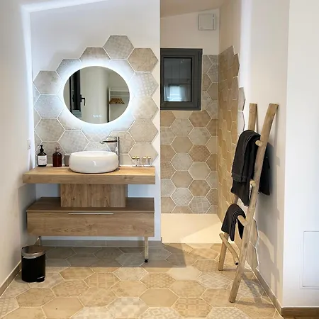 Le Petit Cabanon Provencal Villa Mane (Alpes-de-Haute-Provence)