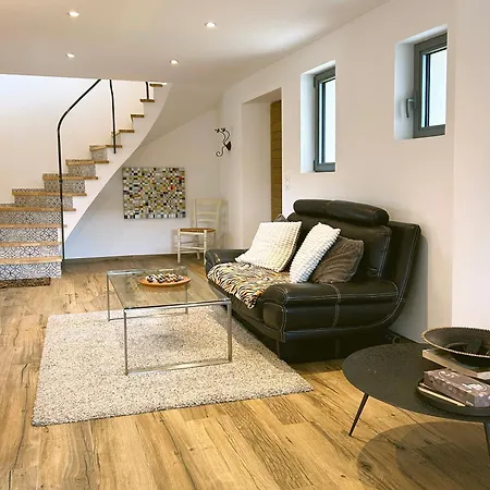 Le Petit Cabanon Provencal Villa *