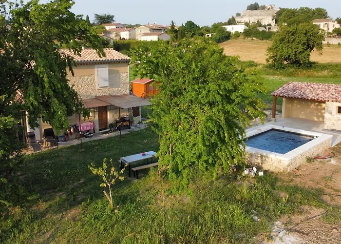 Le Petit Cabanon Provencal Villa