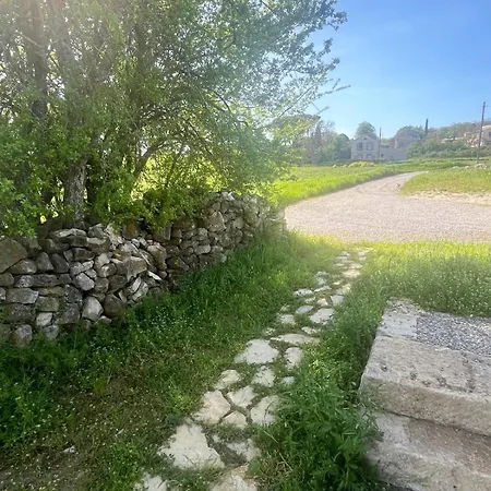 Le Petit Cabanon Provencal Villa Mane (Alpes-de-Haute-Provence)