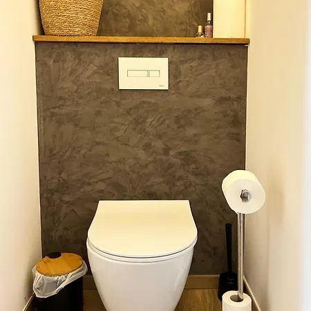 Вилла Le Petit Cabanon Provencal Ман