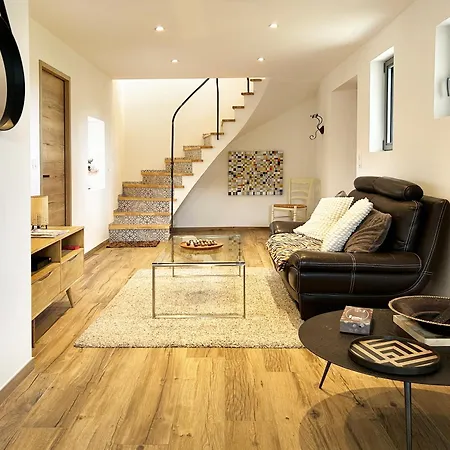 Le Petit Cabanon Provencal Villa Mane (Alpes-de-Haute-Provence)