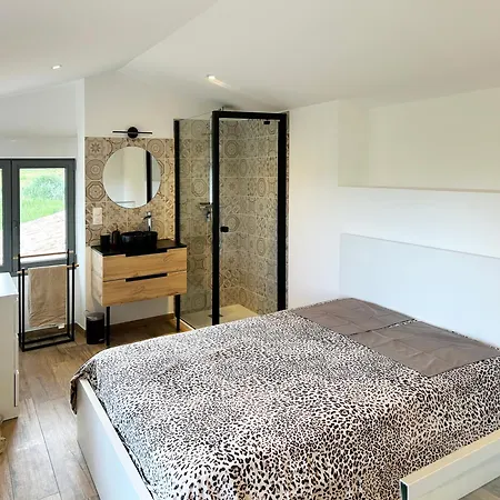 Le Petit Cabanon Provencal Villa *