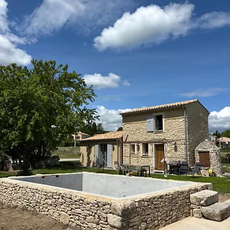 Le Petit Cabanon Provencal Villa *