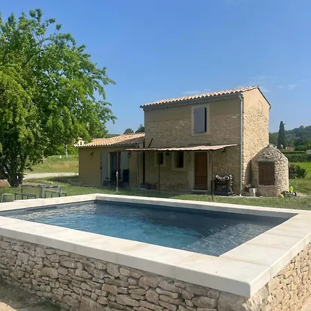 Le Petit Cabanon Provencal Ман